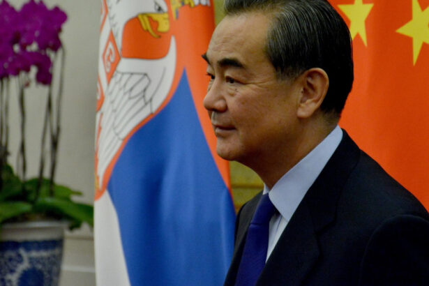 seful diplomatiei chineze viziteaza europa pentru a consolida relatiile in confruntarea cu sua cu cine urmeaza sa se intalneasca 68623b0e7f7ee
