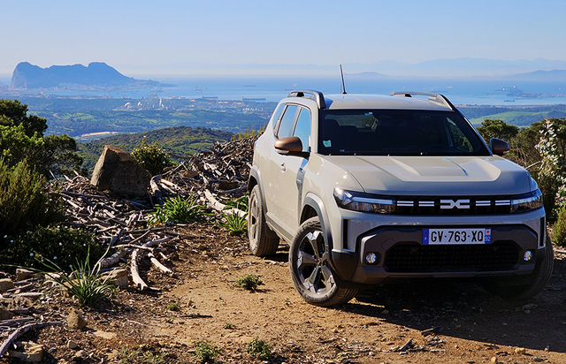 strategie reusita pentru dacia prima publicatie europeana care compara duster cu un jeep un vag sentiment de rudenie un sentiment de entuziasm 685f87ae56854