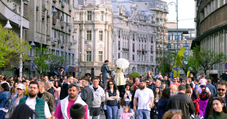 „Străzi Deschise” în Bucureşti: Artă şi joacă pentru comunitate în acest weekend pe Calea Victoriei, Cotroceni şi în sectorul 3. 1 strazi deschise in bucuresti arta si joaca pentru comunitate in acest weekend pe calea victoriei in cotroceni si in sectorul 3 684d11fcabfcb