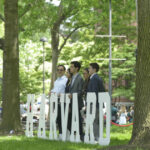 trump suspenda intrarea in statele unite a studentilor internationali care vor sa studieze la harvard reactia universitatii 68414d6cc9163