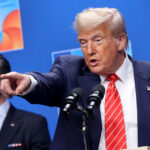 tu camasa alba haha e foarte agitata cum a decurs dialogul intre trump si o jurnalista al carei sot lupta in armata ucraineana 685cf577a2445