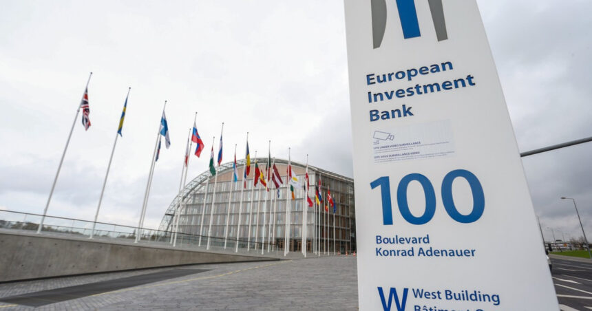 ue majoreaza la 100 de miliarde de euro plafonul pentru banca europeana de investitii reuters 685542d09e3b0