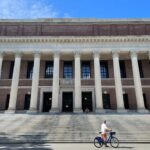 un judecator american blocheaza planul lui trump de a inchide portile harvard pentru studentii internationali 685a72d4cdc18
