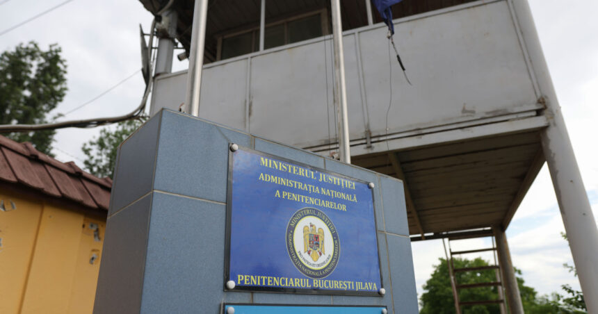 Unul dintre liderii clanului Pian, Laurențiu Duduianu, în vârstă de 36 de ani, a decedat în Penitenciarul Jilava. 1 unul din liderii clanului pian detinut la penitenciarul jilava a murit laurentiu duduianu avea 36 de ani 6844241b48b1f