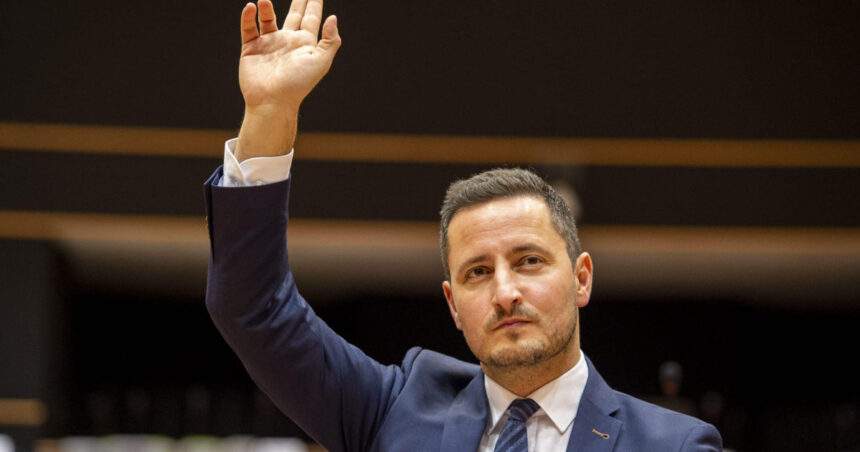 vicepresedintele parlamentului european nicu stefanuta conduce delegatia pe la budapest pride dragostea nu poate fi interzisa 685e949093586