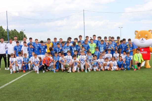 victorii pe linie pentru pustii de la academia hagi la junior football cup 685028d87177f