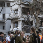 video andrei tarnea despre romanii blocati in israel si iran sunt in relativa siguranta se incearca organizarea unor evacuari terestre 684fc2dfcdebf
