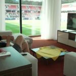 video exclusiv corespondenta din slovacia cel mai norocos suporter al romaniei u21 camera lui de hotel are vedere directa la stadion 6849cfc60ec6b