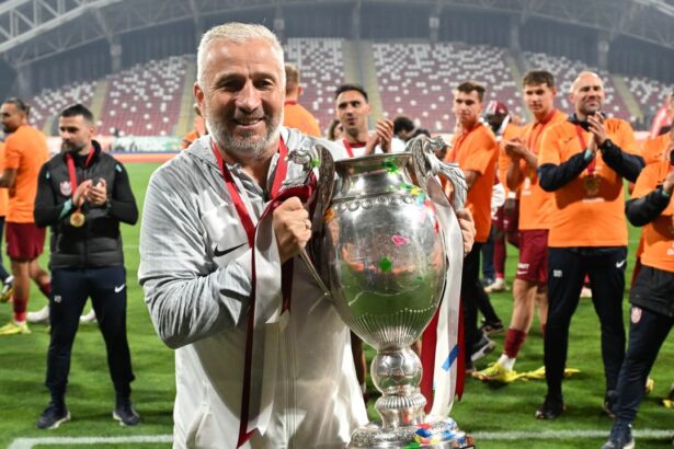 video exclusiv dan petrescu are bagajele facute e greu la cfr poate voi fi o etapa poate 10 686160936b5a9