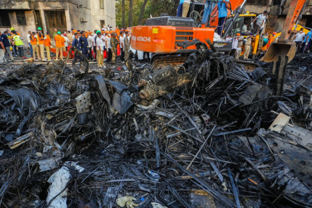 video experti britanici si americani participa la ancheta tragediei aviatice din india reuniune cobra de urgenta nationala in marea britanie 684b3a0aab737