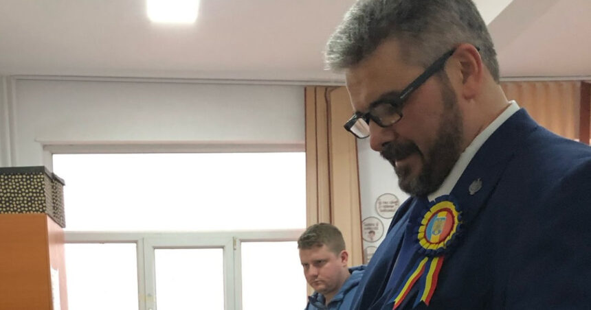 video motivul unui senator pot sa ceara bani de chirie desi sta in bucuresti am 7 copii ai nevoie de loc de reculegere 6862dd568d329