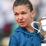 video simona halep spectatoare vip la meciul vedetelor cu ronaldinho si mutu pro arena si voyo ce a donat primariei din cluj 684bf7b8545fe