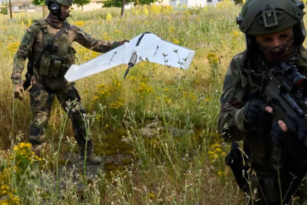 video ucrainenii au primit drone franceze capabile sa loveasca tinte aflate la 25 km departare renault ar putea produce uav uri in ucraina 6858d98b7798f