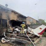 videofoto accident aviatic in germania o aeronava usoara pilotata de o femeie de 71 de ani a lovit o cladire doi morti inclusiv pilotul 683c310f82395