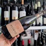 vinul zilei un spumant organic din penedes cu arome care te poarta cu gandul la o zi de vara petrecuta printre livezi si paduri poate insoti orice masa de la aperitive simple pana la peste sau fr 685b9322557d8