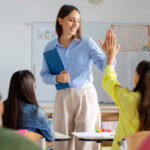 ziua invatatorului sarbatorita pe 5 iunie este zi libera pentru elevi si profesori in romania 683d3534c3e83