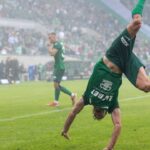 a fugit din cantonament si a semnat in superliga pentru a lupta la titlu 800 000 200 000 de euro 686d300aed983