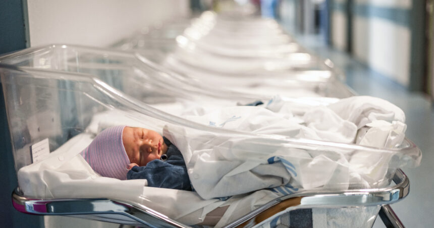 a treia banca de lapte matern din romania gazduita de maternitatea din sibiu 688a04798419e