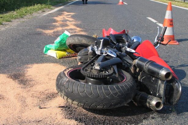 accident grav in lipnita un motociclist a decedat 68720bcb26505