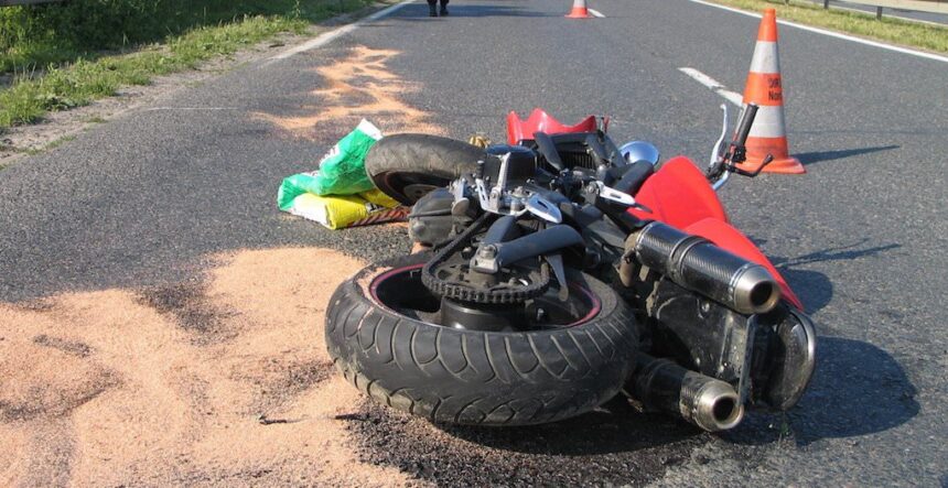 accident grav in lipnita un motociclist a decedat 68720bcb26505
