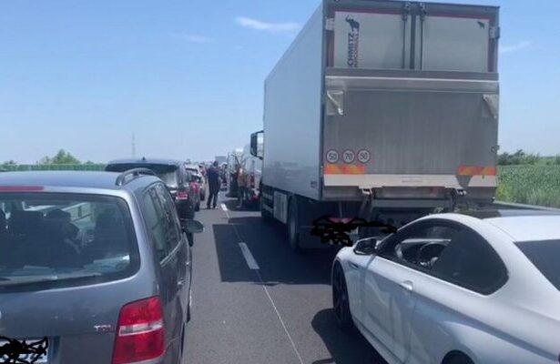 accident pe autostrada soarelui in zona municipiului medgidia in care au fost implicate 3 autoturisme 687e23a2069a8