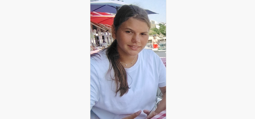 alerta in mamaia nord o fata de 13 ani a disparut dupa ce a plecat de la locul de cazare dupa un schimb de replici cu mama ei 6889103aaafdd