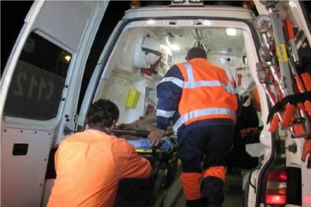 ambulanta implicata intr un accident rutier in municipiul constanta 687c9d6952b73