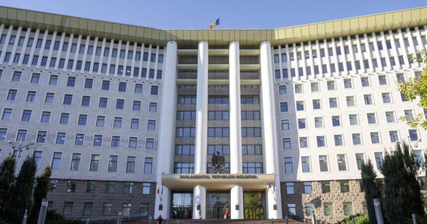 AUR se implică în alegerile din Republica Moldova. Simion, cu mesaj la conferința „Make Europe Great Again”, de la Chișinău 1 aur se implica in alegerile din republica moldova simion cu mesaj video la conferinta make europe great again de la chisinau 6888489440fd8