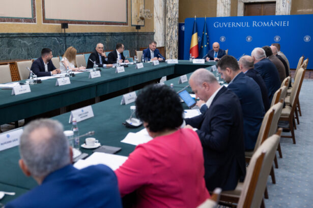 autoritatile publice locale au discutat cu premierul ilie bolojan despre continuarea programului anghel saligny impozitarea proprietatilor si masurile de eficientizare 687e4bb5e8f51