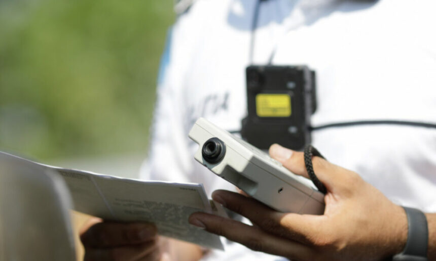 barbat depistat baut si fara permis de conducere la volanul unui autoturism in mamaia sat 687e748a9b0c1