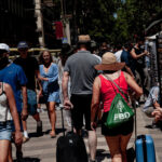 barcelona inchide doua dintre terminalele din portul de croaziere ca sa reduca numarul turistilor 687f38e3874fc