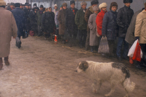 bucurestiul anului 1989 filmat cu camera ascunsa filmari inedite care nu au mai fost prezentate pana acum in tara 6888a42e895b0