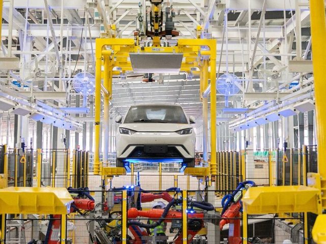 byd porneste productia in prima uzina din afara chinei cumparata de la ford in speranta ca va scapa de taxele vamale 6866cb5c01a2f