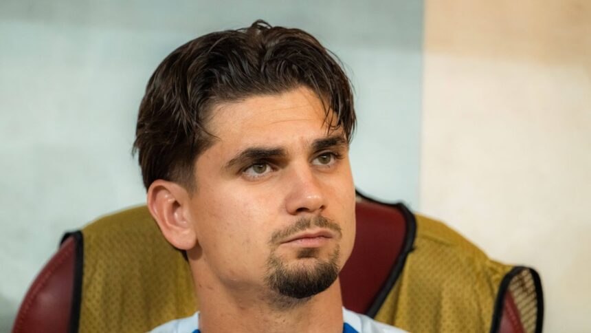 cagliari il poate pierde pe razvan marin italienii anunta unde e dorit fotbalistul urmatoarele zile sunt cruciale 687f9dff188cd