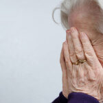 ce am facut n am facut nimic de ce m a batut cuvintele batranei din ostrov lovita cu sapa in cap si batuta de un bolnav psihic aflat in libertate 687d74101ccd7