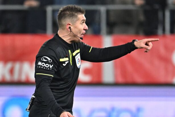 ce meci din europa a arbitrat in premiera szabolcs kovacs si cate cartonase a aratat la debut centralul roman 686e148795ee8
