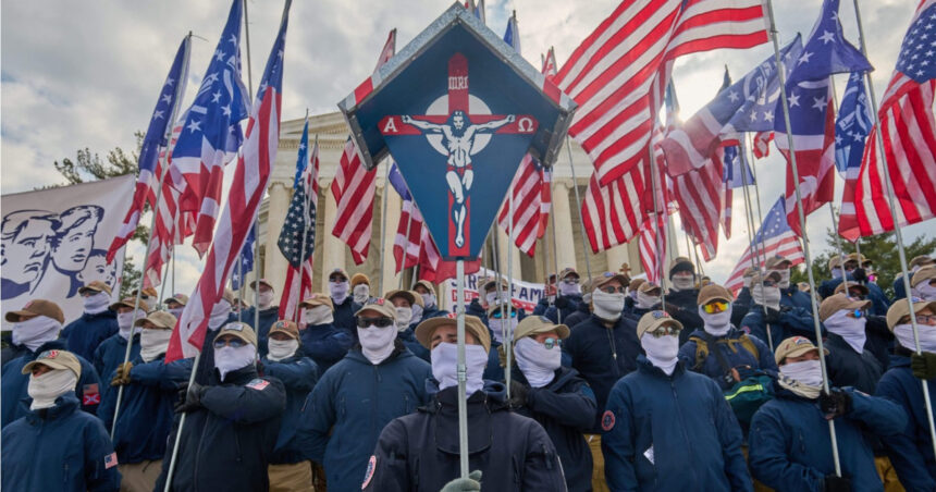 cluburile de lupta neonaziste din sua se raspandesc rapid in toata lumea cum isi recruteaza extremistii noi soldati de strada 688310951636f