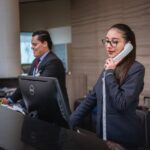 coborarea la receptie in halat sau manifestarile de afectiune in piscina cele mai enervante comportamente ale turistilor spuse chiar de hotelieri 6863c6064bb5a
