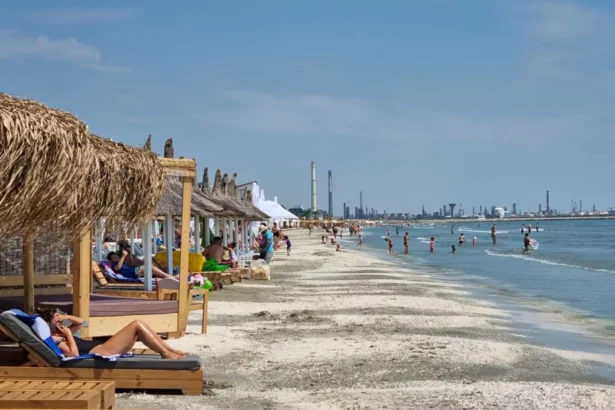 constanta in mijlocul verii saptamana calda cu mult soare si innorari izolate 6874142845dad