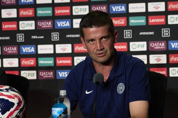 cristi chivu face curatenie la inter fotbalistul pleaca pe 10 milioane de euro 686a827bcc491