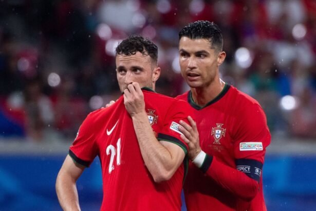 cristiano ronaldo devastat dupa decesul lui diogo jota nu are sens abia ce te ai casatorit tocmai ce jucasem la nationala 68665cc5d0f18