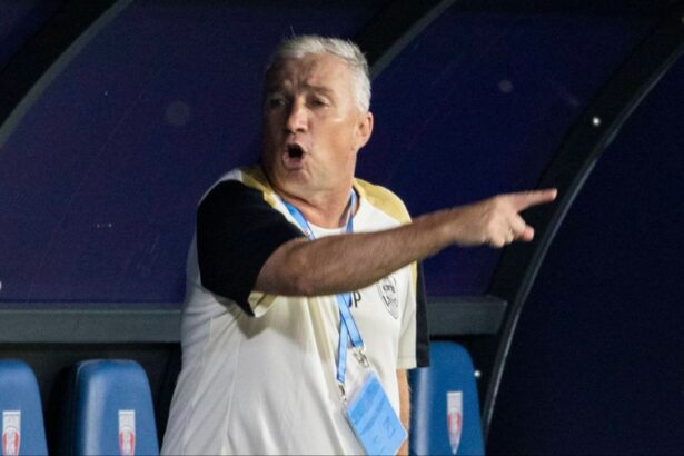 dan petrescu a reactionat categoric dupa ce fcsb a pierdut rusinos in andorra in primul tur preliminar ucl 6877ca1476081
