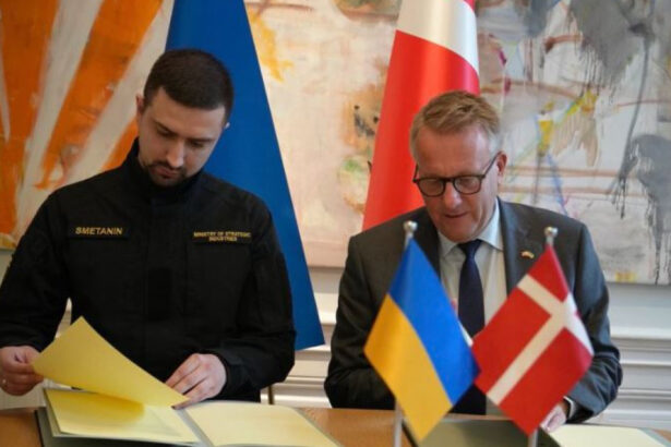 danemarca si ucraina au semnat un acord pentru infiintarea de companii de armament pe teritoriul danez 686806ed99c62
