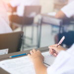 Motivul protestului profesorilor: creșterea normei didactice și comasarea școlilor, principalele nemulțumiri 3 de ce au iesit profesorii in strada cresterea normei didactice si comasarea scolilor principalele nemultumiri 6889f904cff2d