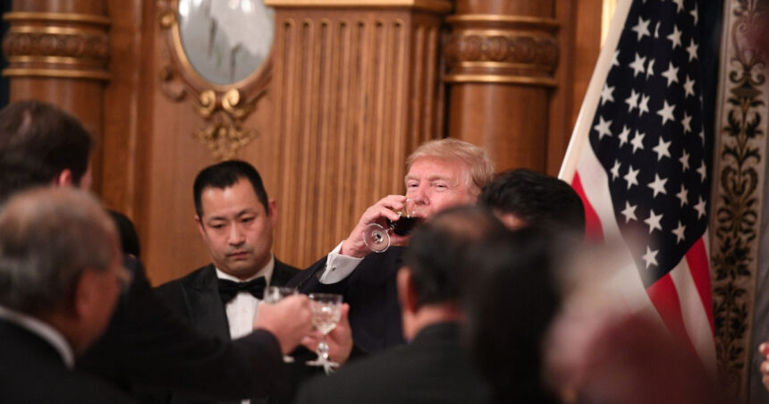 donald trump coca cola va folosi zahar adevarat in bautura sa emblematica din sua compania nu confirma 6878e0e78d91b