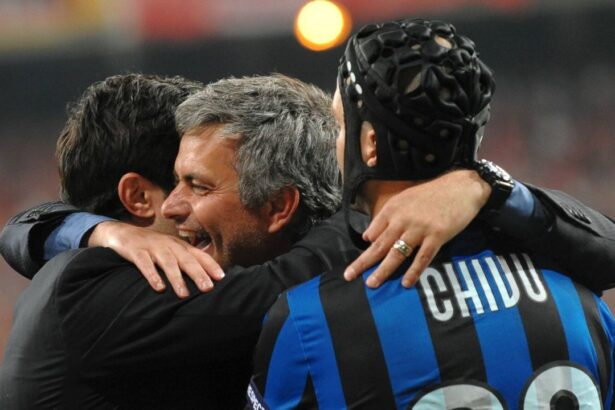 dupa ce i a urat lui cristi chivu sa nu castige tripla mourinho ii mai da o lovitura romanului 68716750d5e42