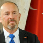 e s ozgur altan ambasadorul turciei la bucuresti avem multe de castigat daca vom coopera mai mult si in domeniul militar 687a279e2b2fb