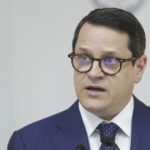 eduard hellvig despre presupusele jocuri de putere din culisele politicii nimic nu vinde mai bine decat o conspiratie buna 6874fa3ae12f9