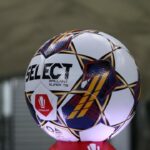 exclusiv clubul din superliga probleme inainte de startul sezonului e jale mare in oras daca jucatorii incep sa maraie e greu822 686f903b87940
