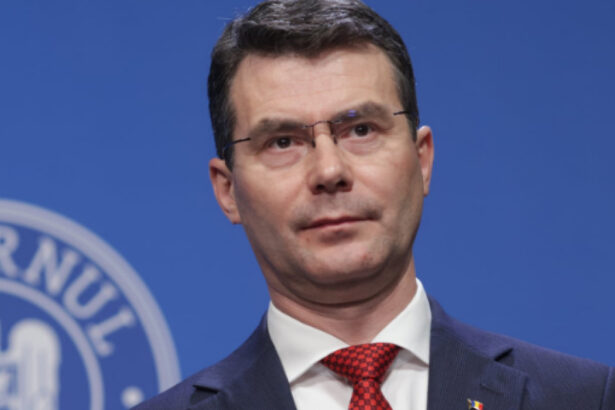 exclusiv horatiu moldovan presedintele cnas despre cei care platesc asigurare dar care nu beneficiaza de tratamente e ca rca la masina 6871641b1005f